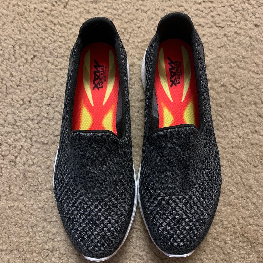 Sketchers GoWalk 4 - Size 7 NEW NO TAGS